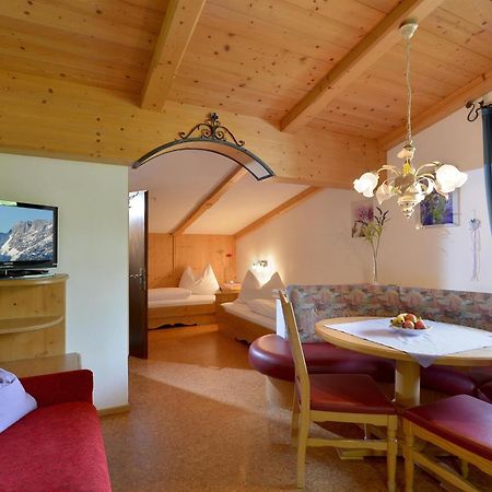 Alpenresidenz Unterrainer Apartment Ellmau Ruang foto